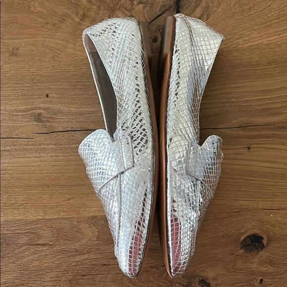AGL Silver Softy Pointy Toe Moccasin Loafers Size 40.5 | US 10.5 Reg. $370 - Picture 4 of 12